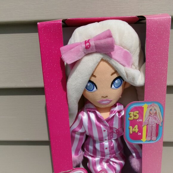 Barbie Sweet Dreams Barbie “Malibu” in Bedtime Outfit Sofl Plush Doll - Picture 5 of 8